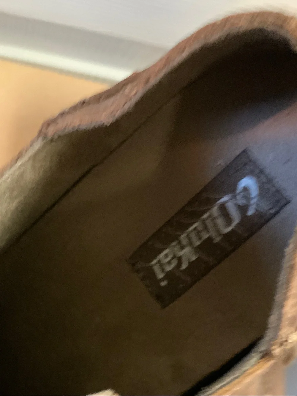 OluKai premium brown